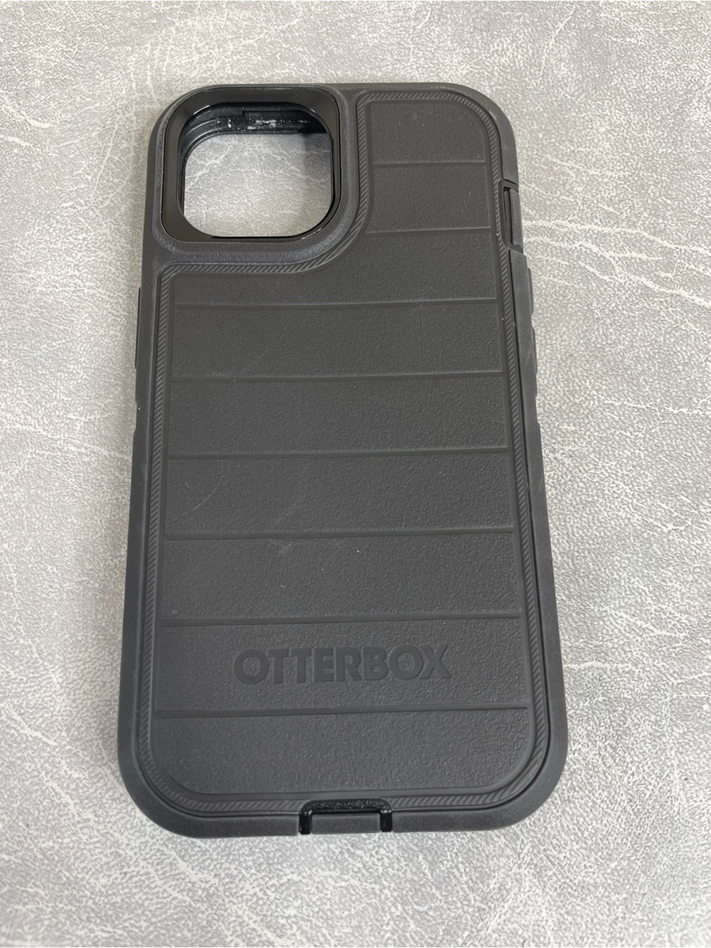 OtterBox Defender Pro Black Rugged Protective Phone Case (for iPhone 15)